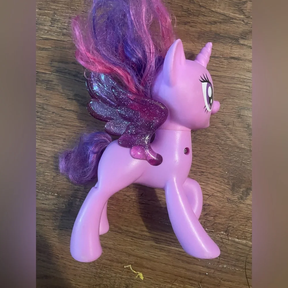 My Little Pony singing twilight sparkle pony